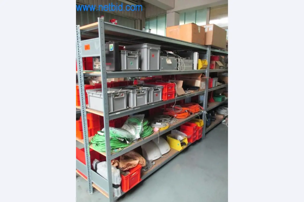 Metallbearbeitungsmaschinen (Maschinen- und Werkzeugbau) sowie Betriebsausstattung-2