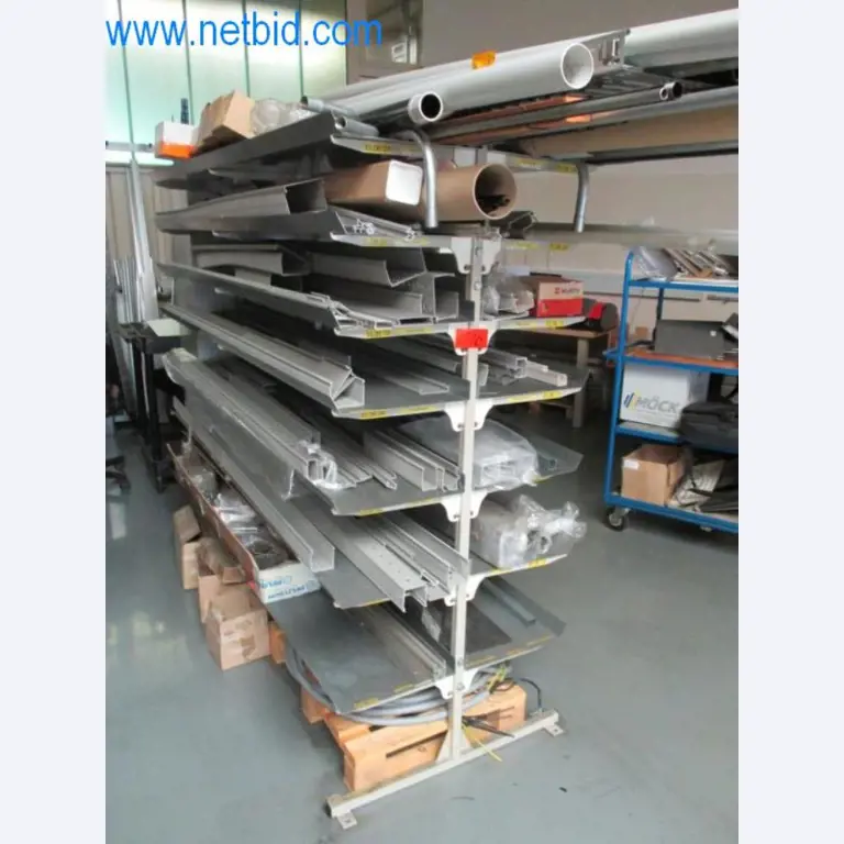 Metallbearbeitungsmaschinen (Maschinen- und Werkzeugbau) sowie Betriebsausstattung-3