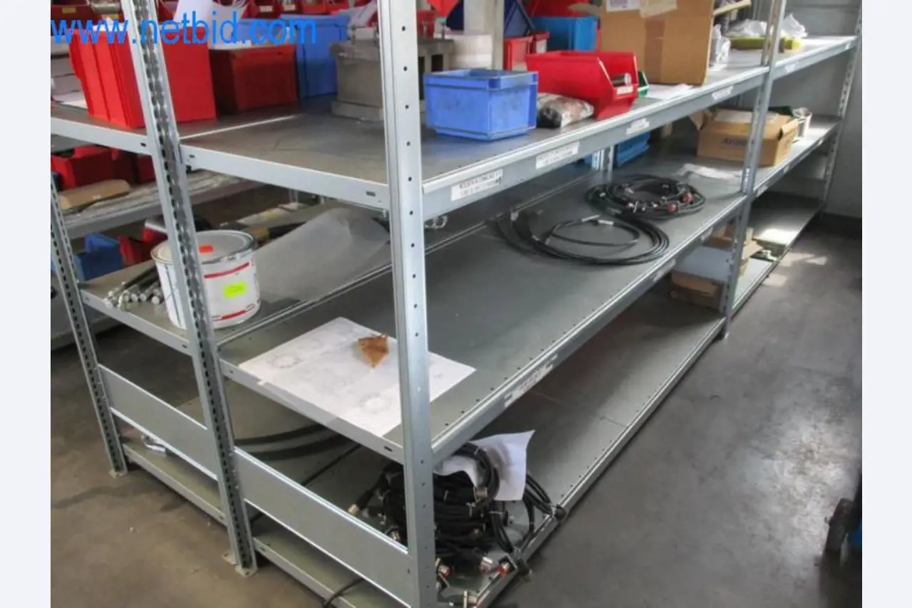 Metallbearbeitungsmaschinen (Maschinen- und Werkzeugbau) sowie Betriebsausstattung-2