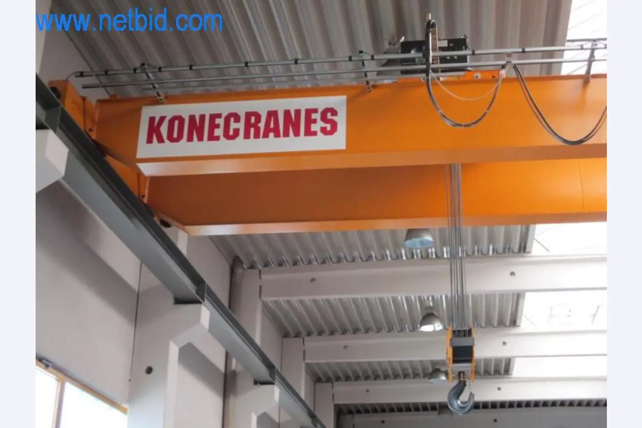 Máquinas para trabalhar metais (construção de máquinas e ferramentas) e equipamento de fábrica-1