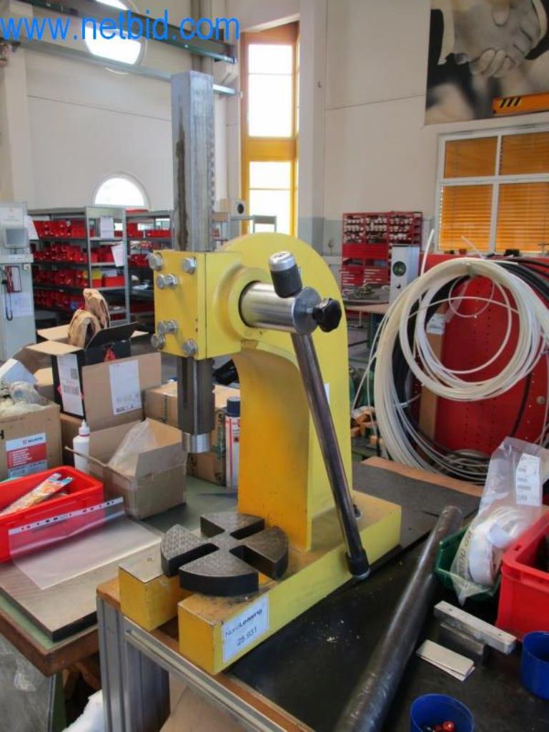 Maquinaria metalúrgica (construcción de máquinas y herramientas) y equipos de fábrica-1