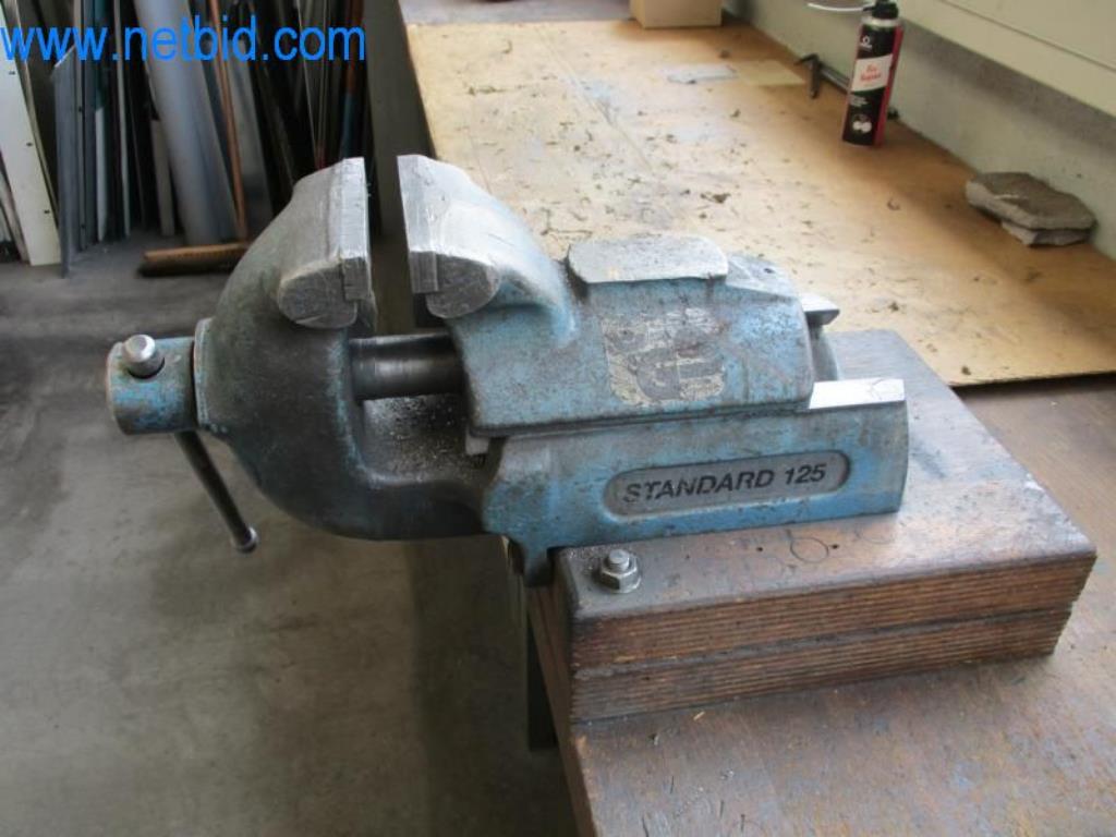 Maszyny do obróbki metalu (budowa maszyn i narzędzi) oraz wyposażenie fabryczne-3