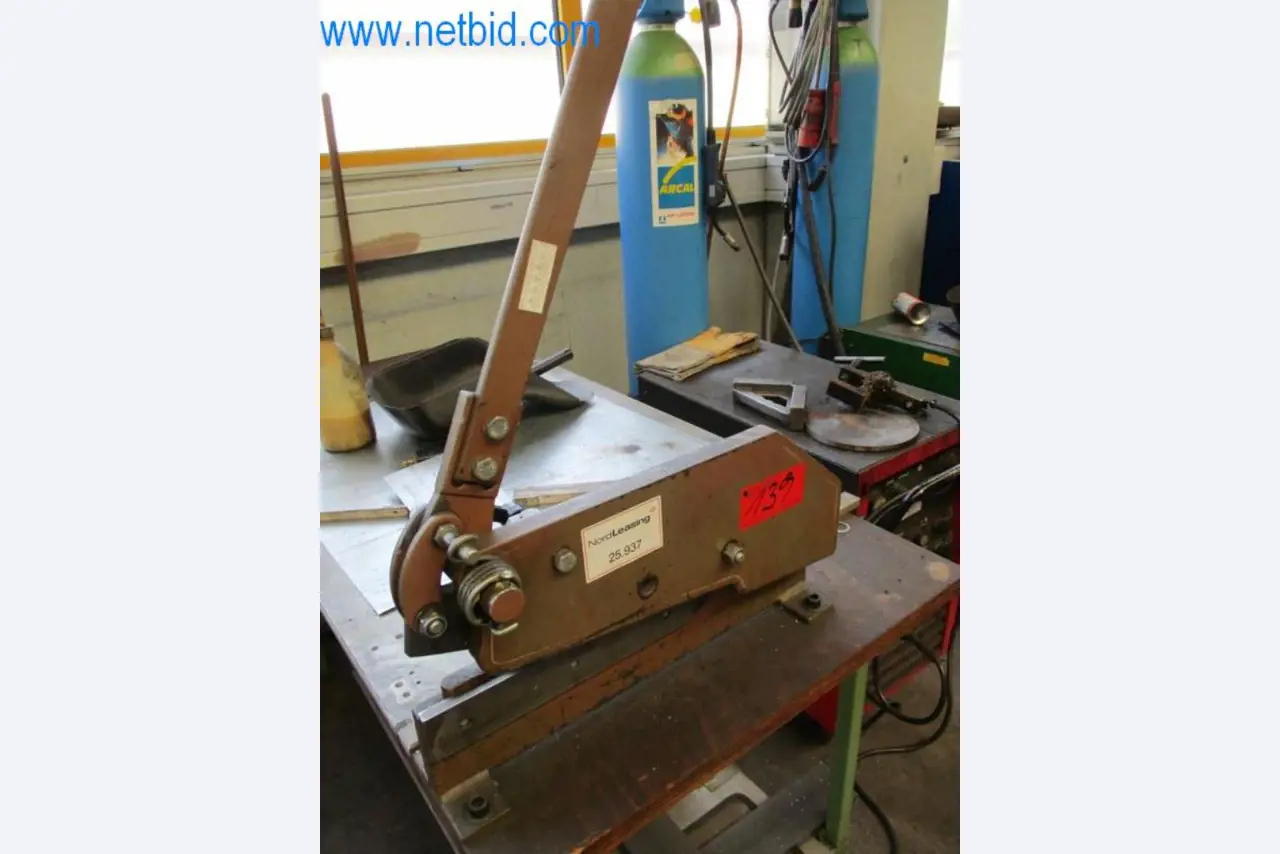 Metallbearbeitungsmaschinen (Maschinen- und Werkzeugbau) sowie Betriebsausstattung-1