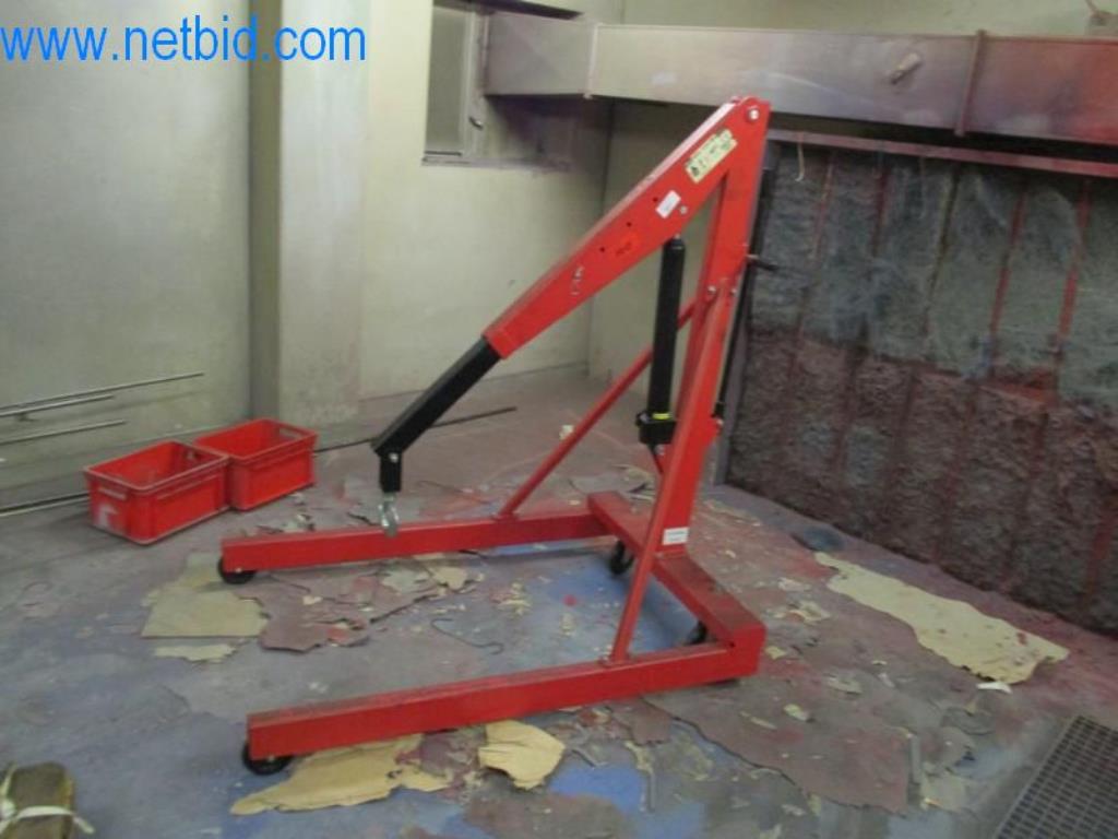 Kovozpracující stroje (výroba strojů a nástrojů) a tovární zařízení-1