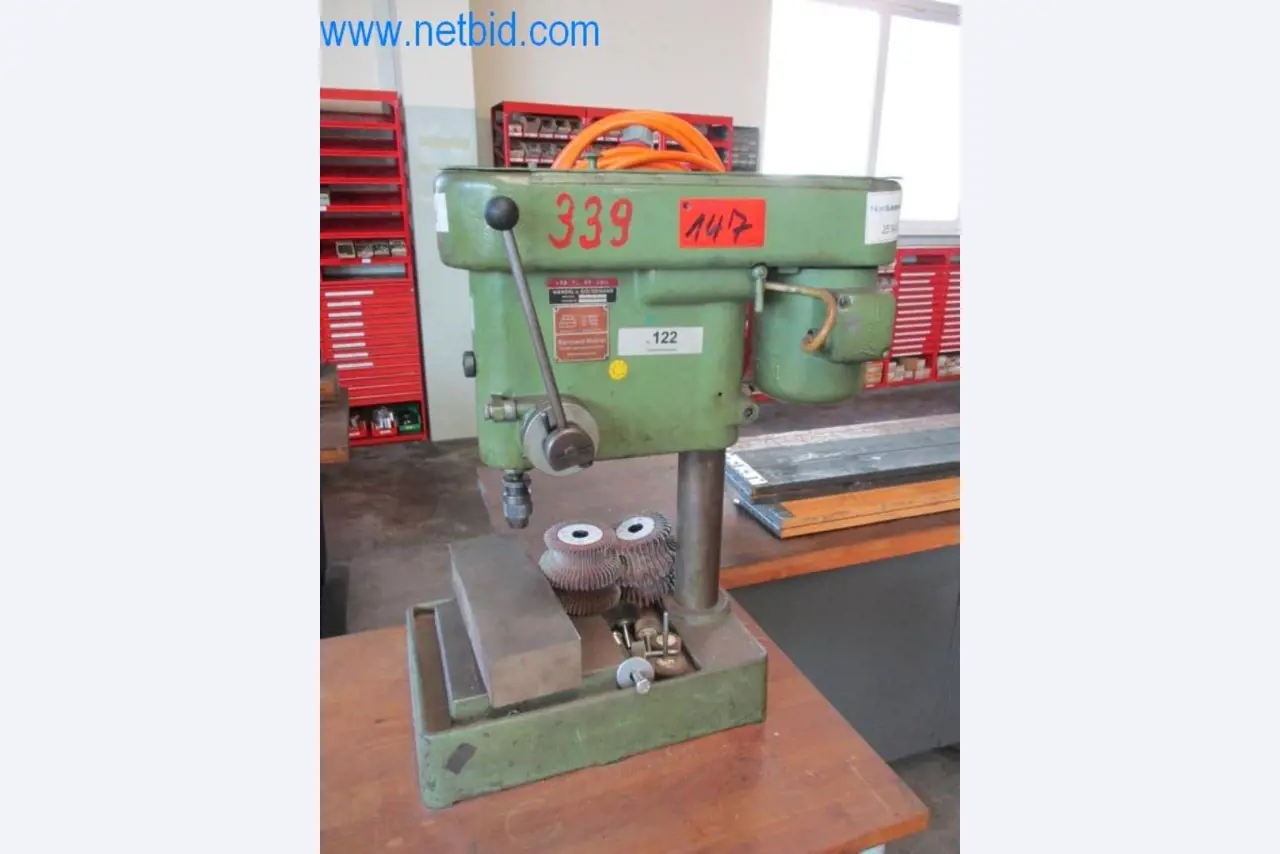 Maszyny do obróbki metalu (budowa maszyn i narzędzi) oraz wyposażenie fabryczne-1