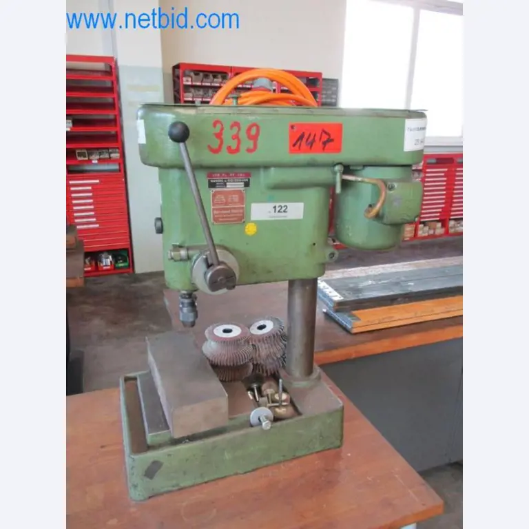 Maszyny do obróbki metalu (budowa maszyn i narzędzi) oraz wyposażenie fabryczne-1