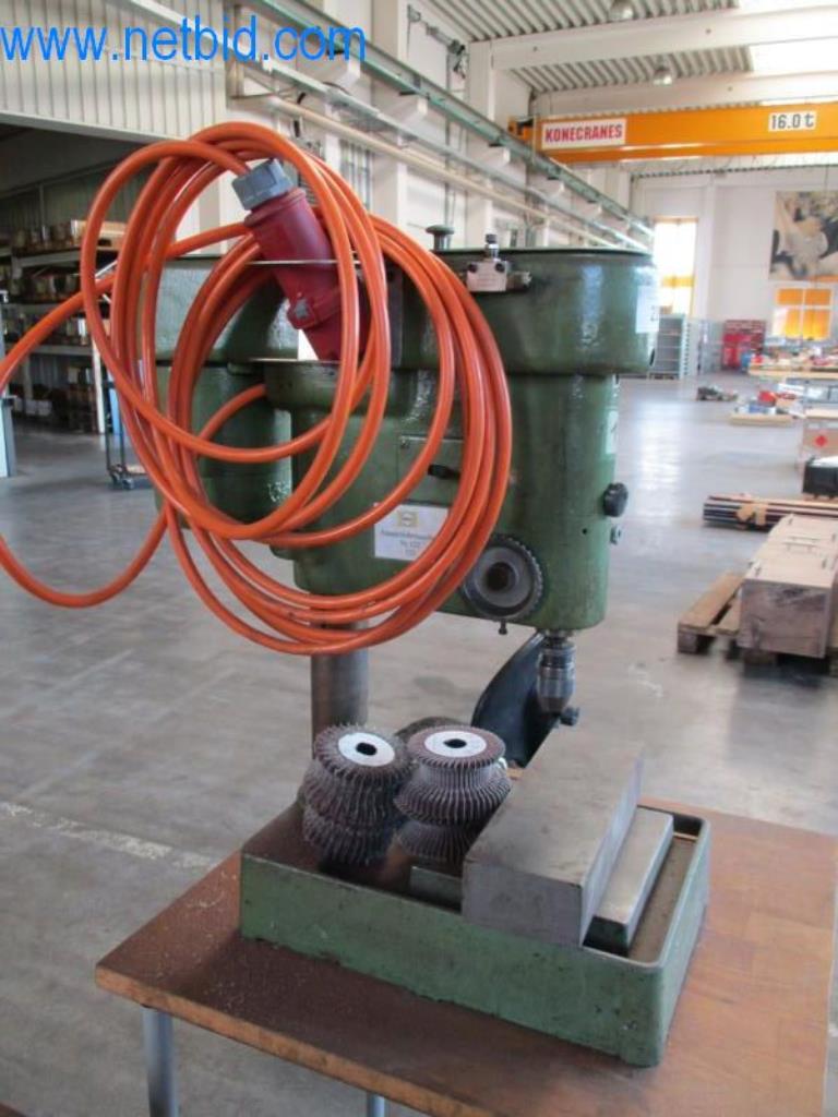 Maquinaria metalúrgica (construcción de máquinas y herramientas) y equipos de fábrica-2