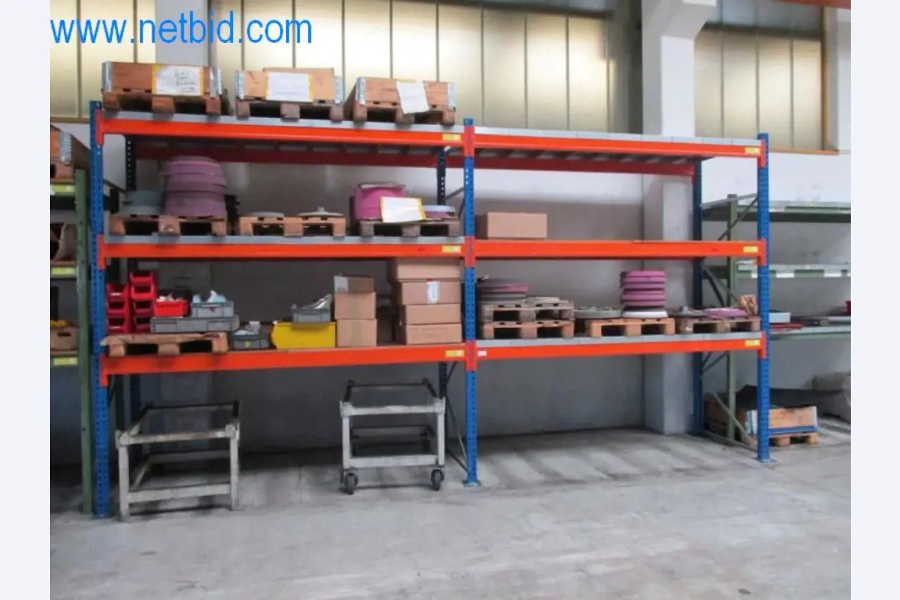 Máquinas para trabalhar metais (construção de máquinas e ferramentas) e equipamento de fábrica-3
