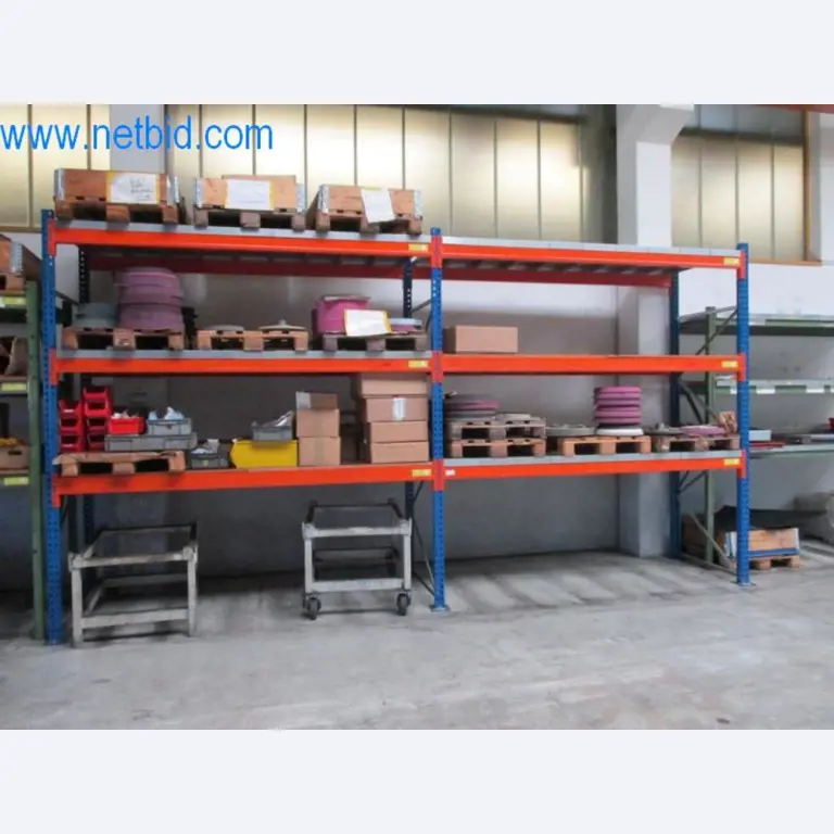 Máquinas para trabalhar metais (construção de máquinas e ferramentas) e equipamento de fábrica-3