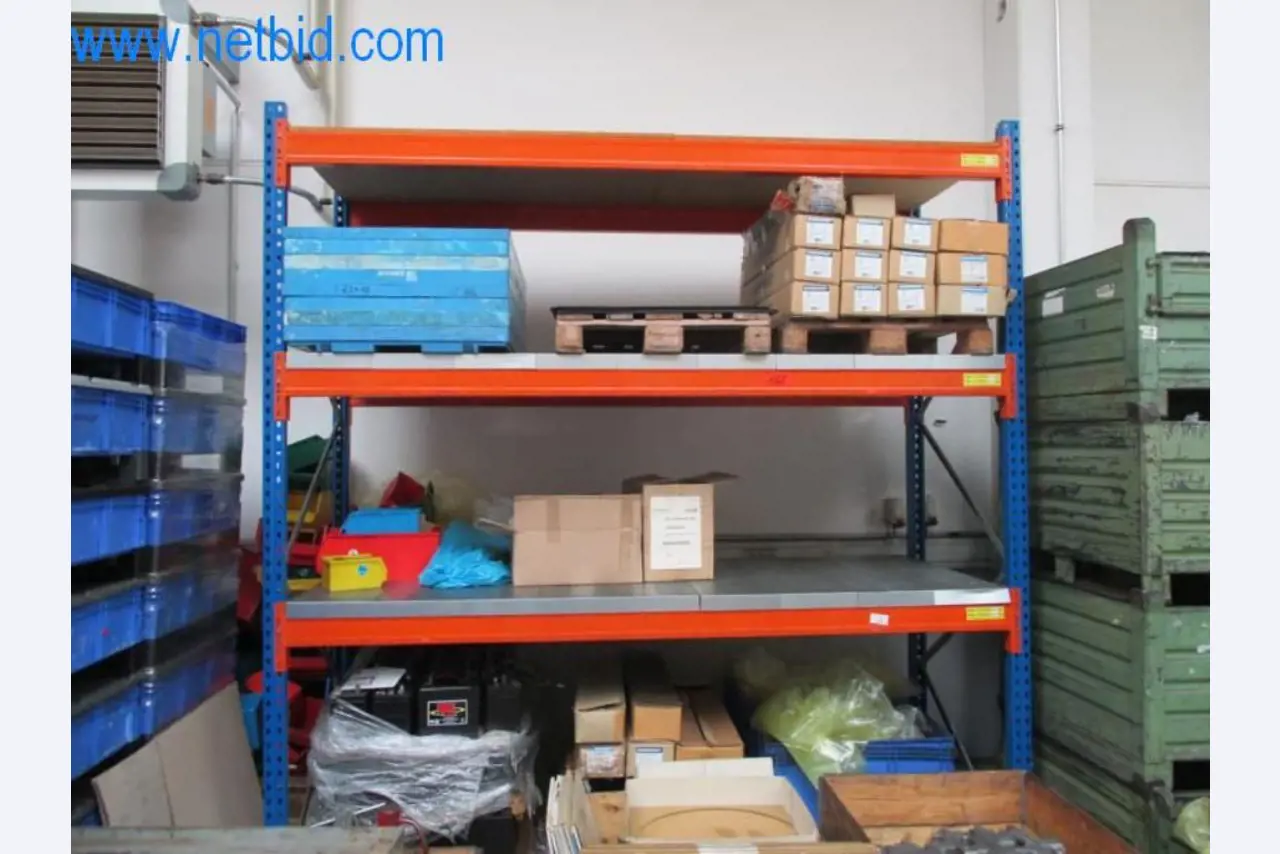 Máquinas para trabalhar metais (construção de máquinas e ferramentas) e equipamento de fábrica-4