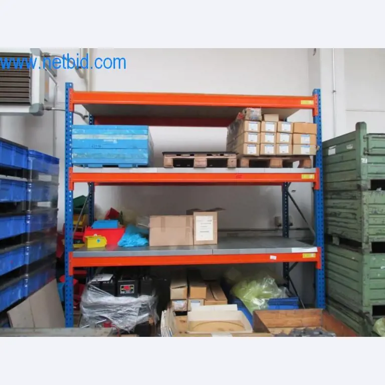 Máquinas para trabalhar metais (construção de máquinas e ferramentas) e equipamento de fábrica-4