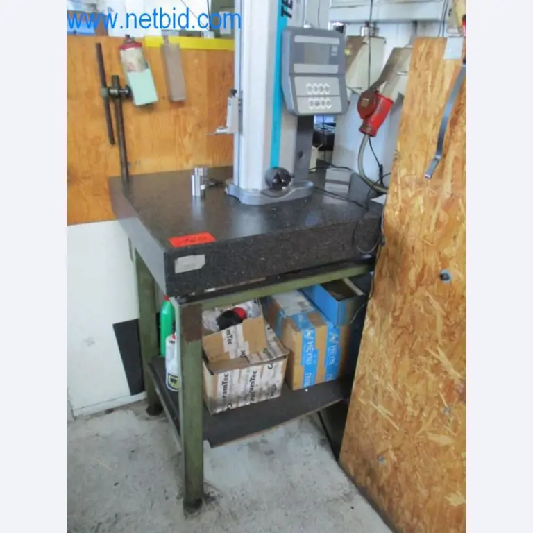 Kovozpracující stroje (výroba strojů a nástrojů) a tovární zařízení-1