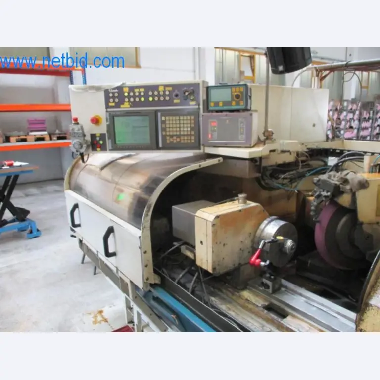 Máquinas para trabalhar metais (construção de máquinas e ferramentas) e equipamento de fábrica-1