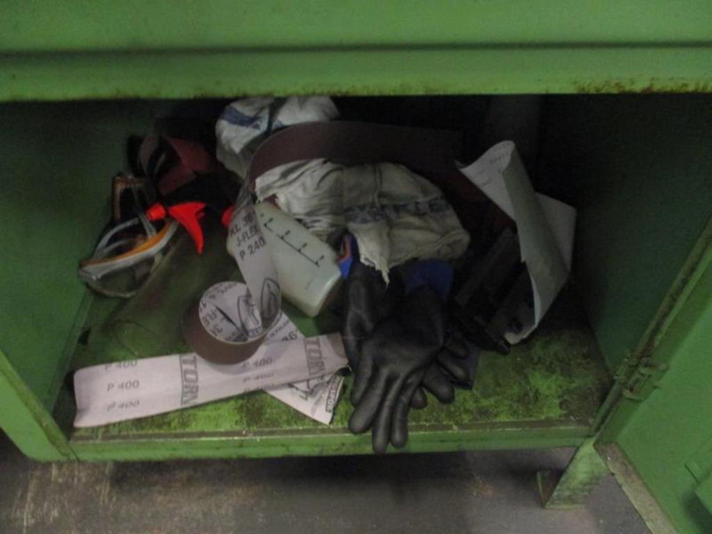 Kovozpracující stroje (výroba strojů a nástrojů) a tovární zařízení-2