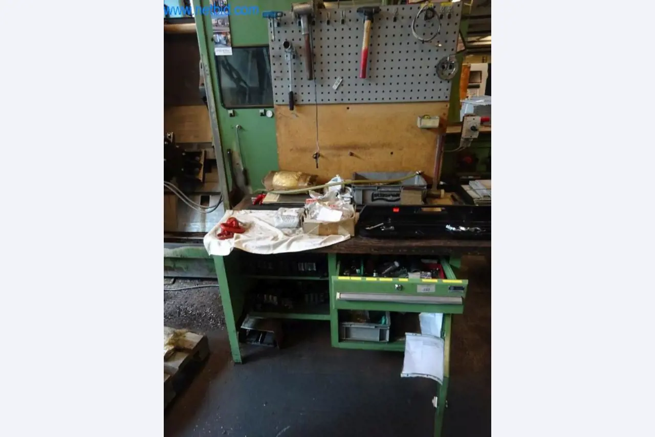 Kovozpracující stroje (výroba strojů a nástrojů) a tovární zařízení-5