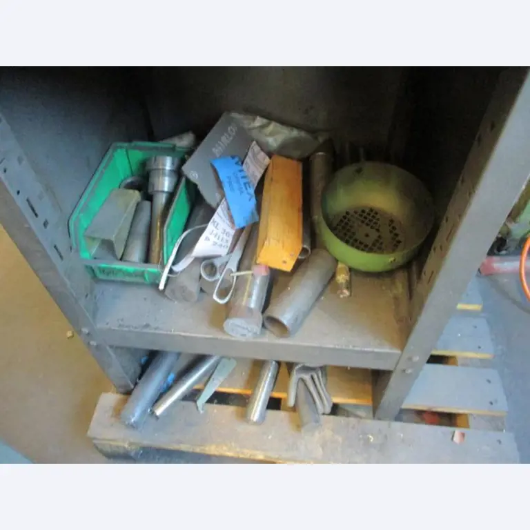 Maquinaria metalúrgica (construcción de máquinas y herramientas) y equipos de fábrica-4