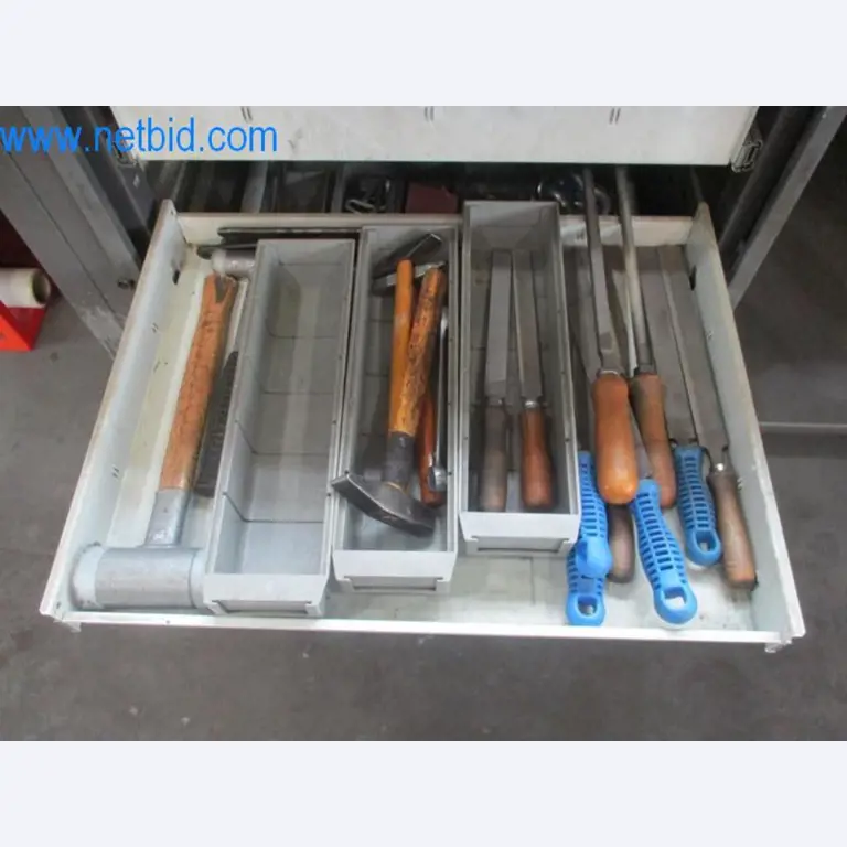Máquinas para trabalhar metais (construção de máquinas e ferramentas) e equipamento de fábrica-4