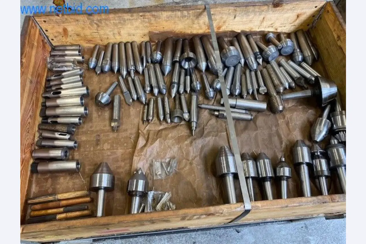 Máquinas para trabalhar metais (construção de máquinas e ferramentas) e equipamento de fábrica-2