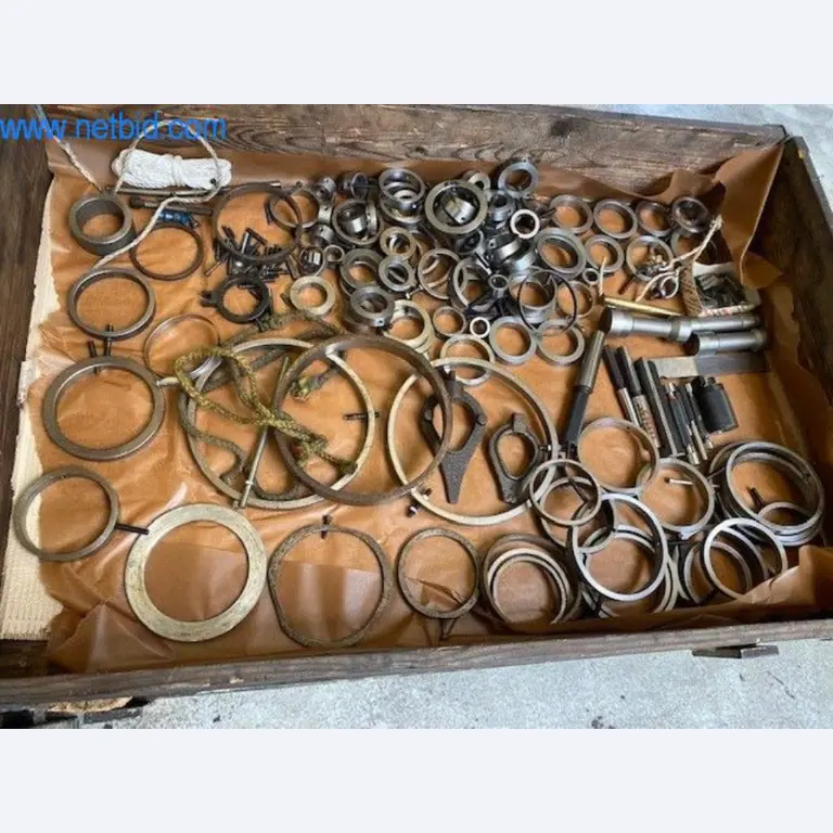 Máquinas para trabalhar metais (construção de máquinas e ferramentas) e equipamento de fábrica-3