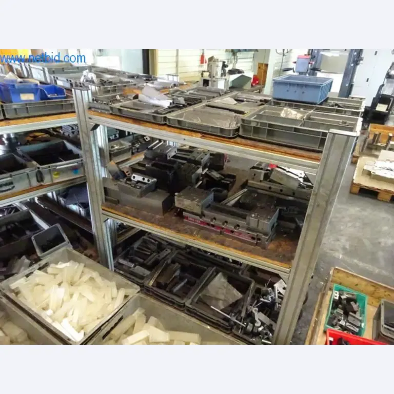 Máquinas para trabalhar metais (construção de máquinas e ferramentas) e equipamento de fábrica-5