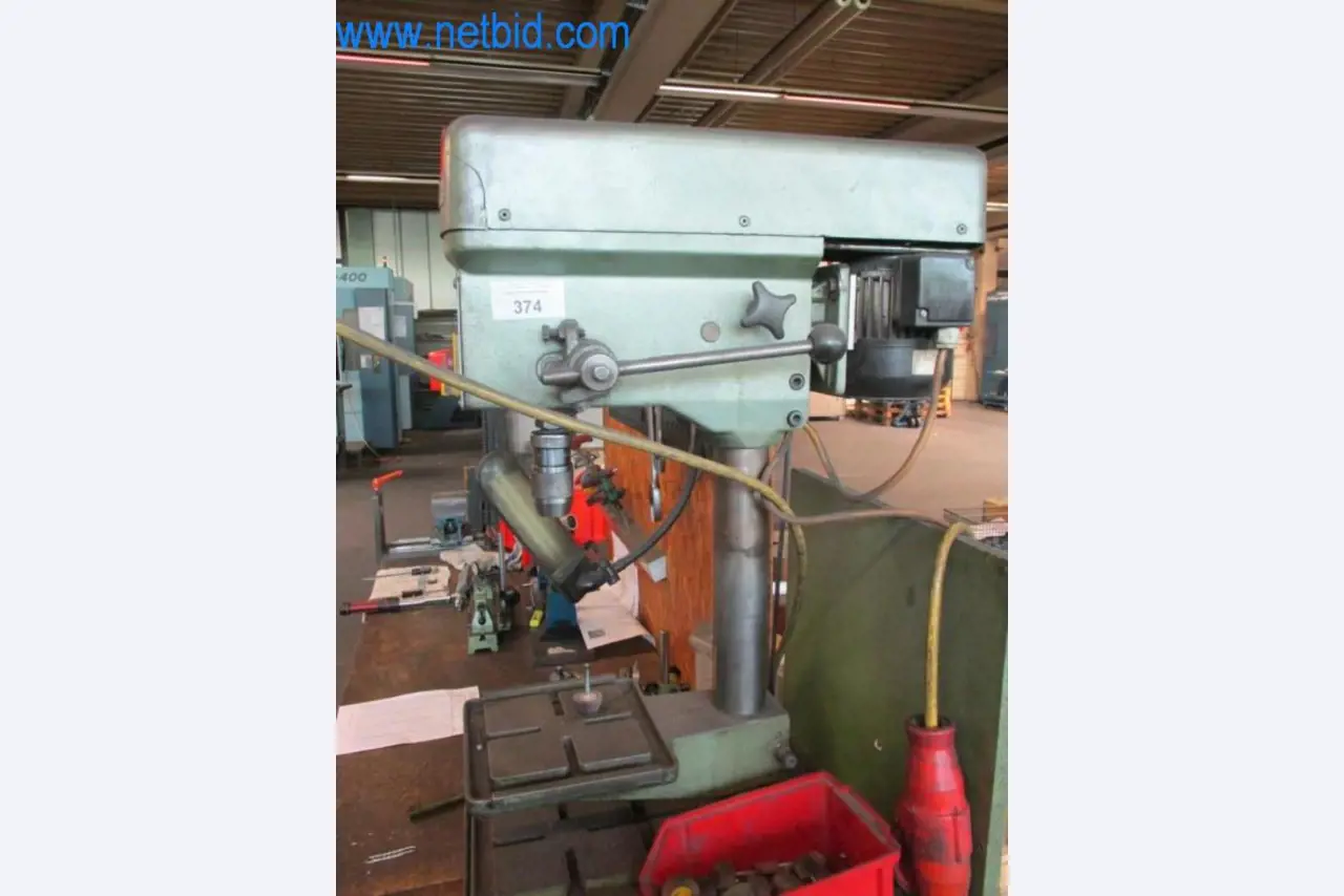 Metallbearbeitungsmaschinen (Maschinen- und Werkzeugbau) sowie Betriebsausstattung-2