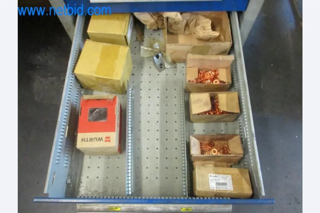 Máquinas para trabalhar metais (construção de máquinas e ferramentas) e equipamento de fábrica-10