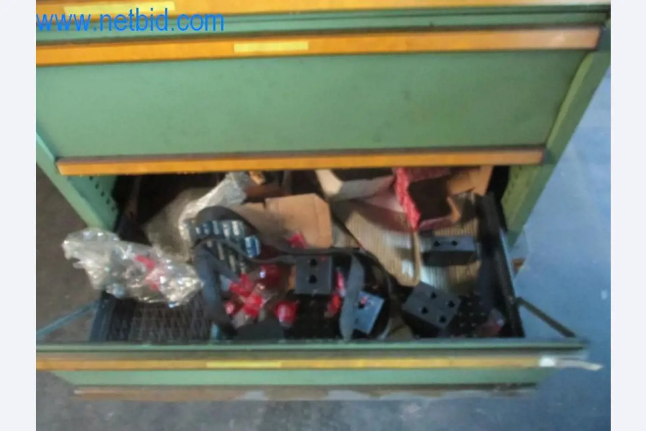 Maquinaria metalúrgica (construcción de máquinas y herramientas) y equipos de fábrica-5