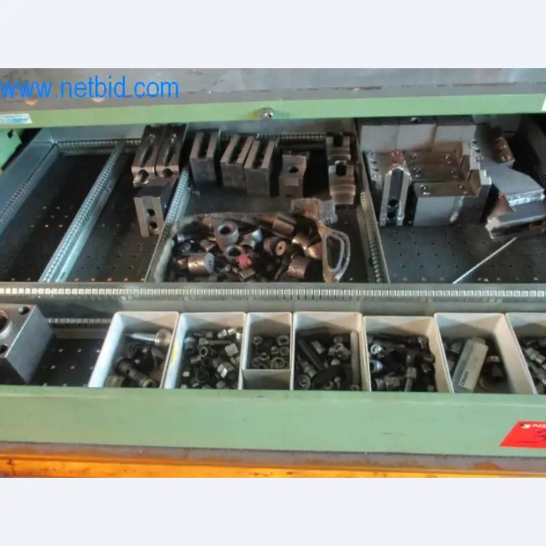 Maquinaria metalúrgica (construcción de máquinas y herramientas) y equipos de fábrica-7