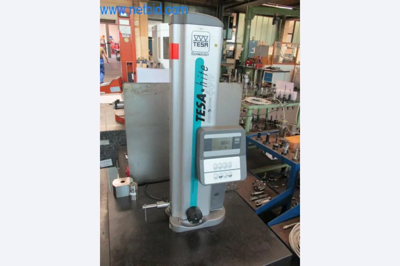 Máquinas para trabalhar metais (construção de máquinas e ferramentas) e equipamento de fábrica-1