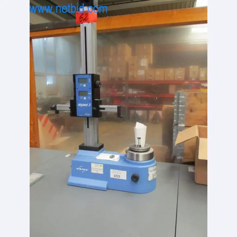 Máquinas para trabalhar metais (construção de máquinas e ferramentas) e equipamento de fábrica-1