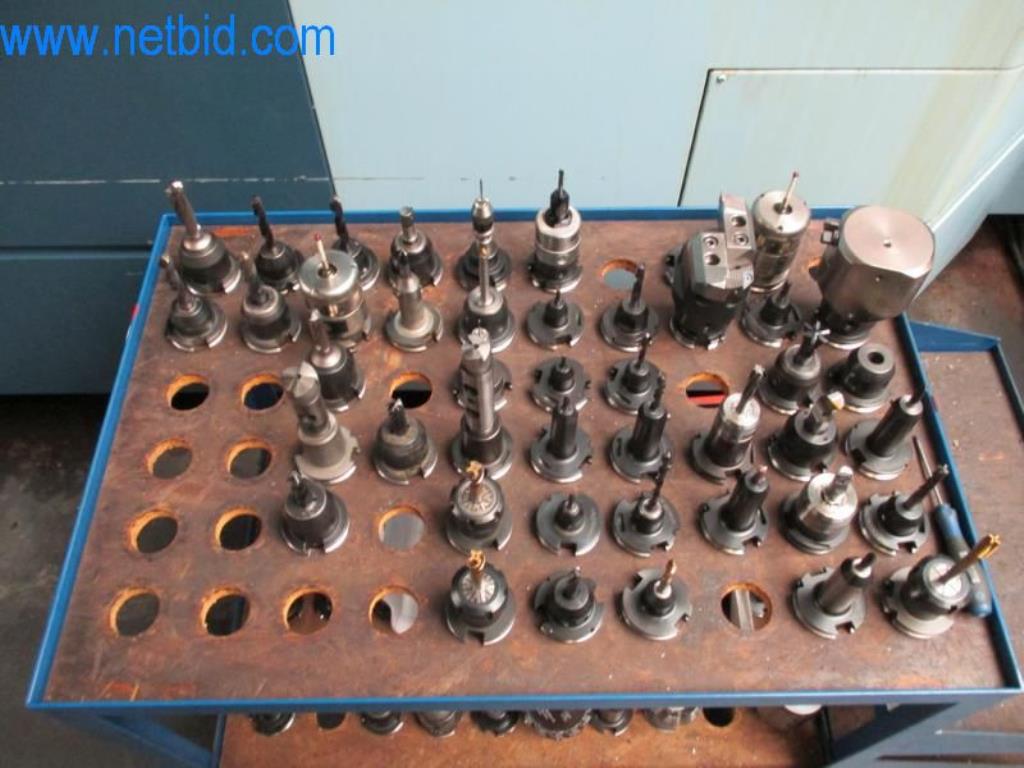 Kovozpracující stroje (výroba strojů a nástrojů) a tovární zařízení-8