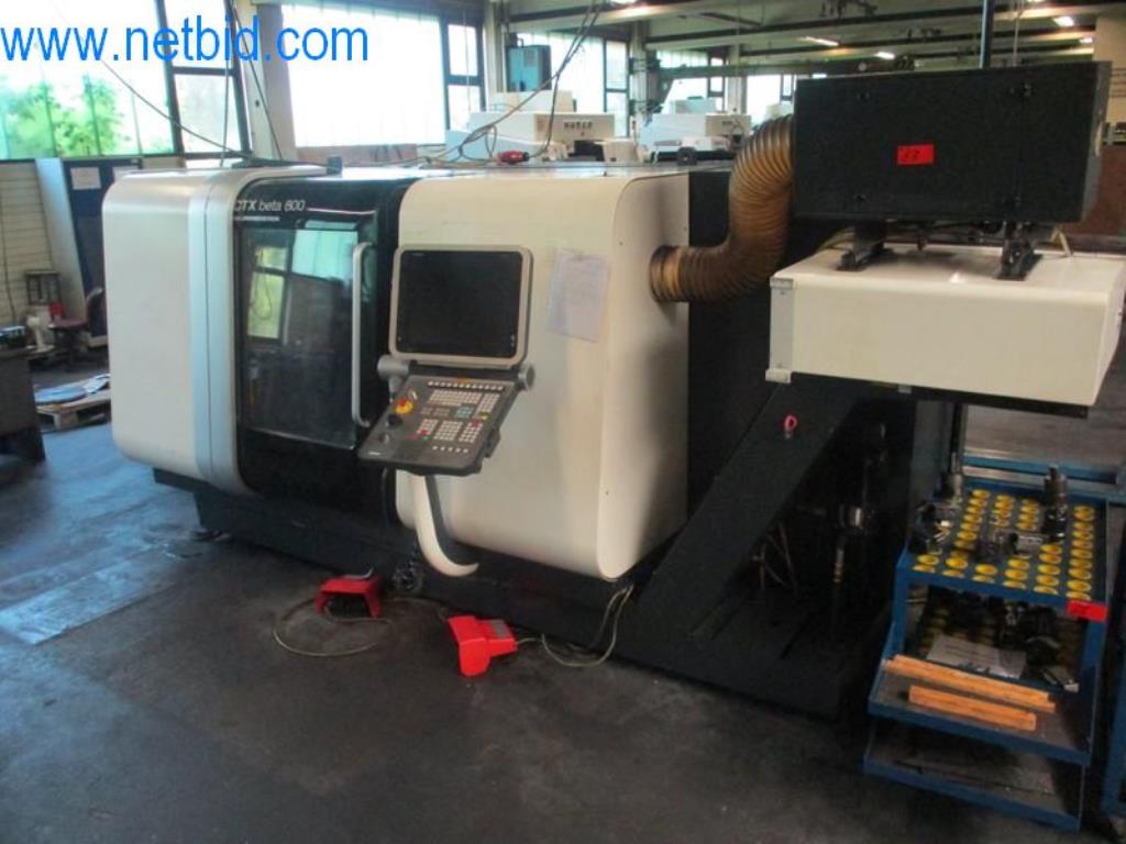 Kovozpracující stroje (výroba strojů a nástrojů) a tovární zařízení-9