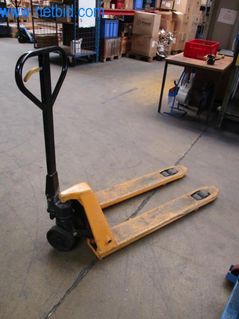 Metallbearbeitungsmaschinen (Maschinen- und Werkzeugbau) sowie Betriebsausstattung-2