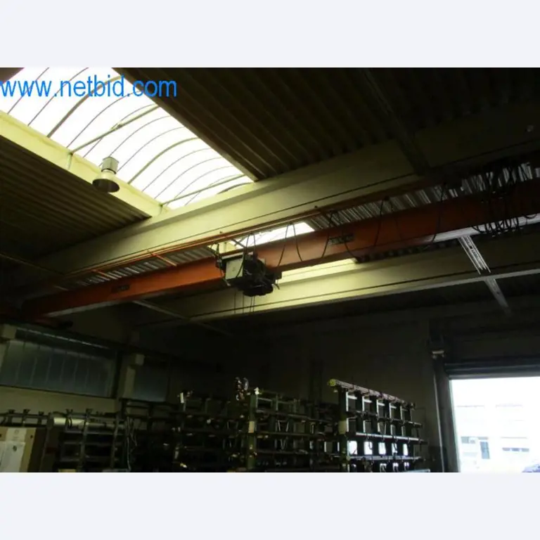 Máquinas para trabalhar metais (construção de máquinas e ferramentas) e equipamento de fábrica-3