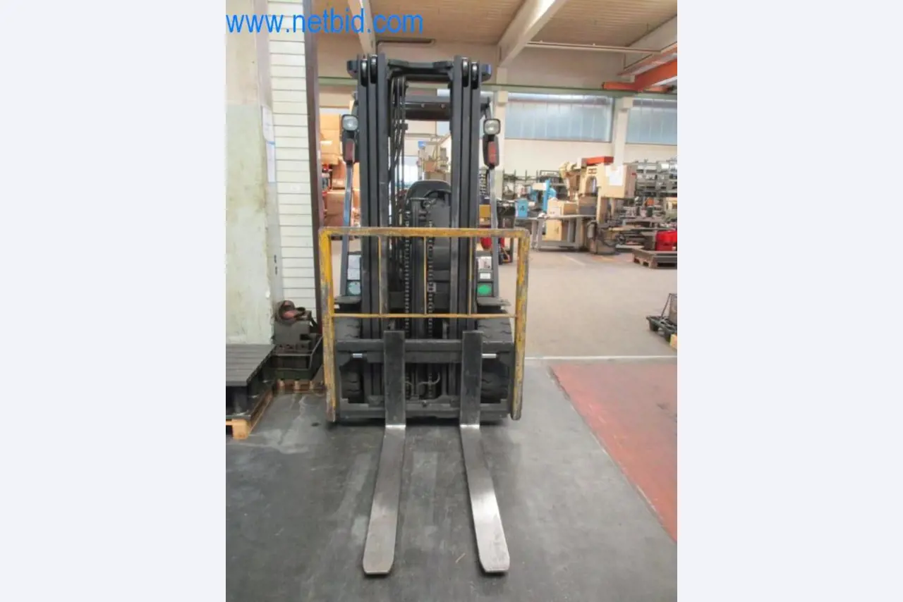 Máquinas para trabalhar metais (construção de máquinas e ferramentas) e equipamento de fábrica-3