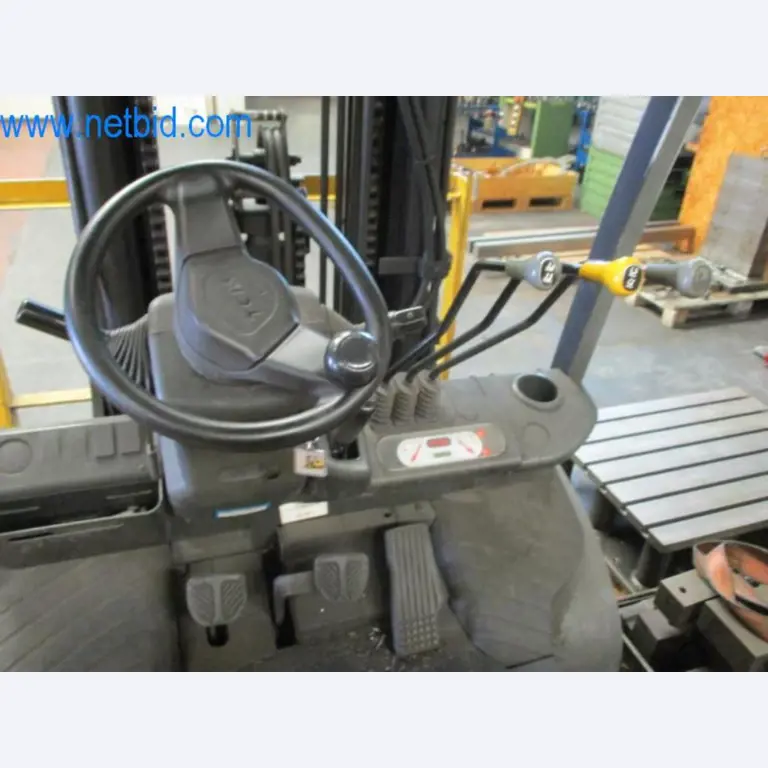 Máquinas para trabalhar metais (construção de máquinas e ferramentas) e equipamento de fábrica-6