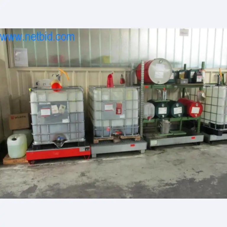 Máquinas para trabalhar metais (construção de máquinas e ferramentas) e equipamento de fábrica-1