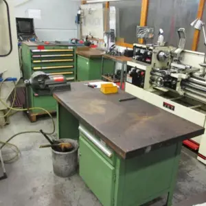 2 Workbenches