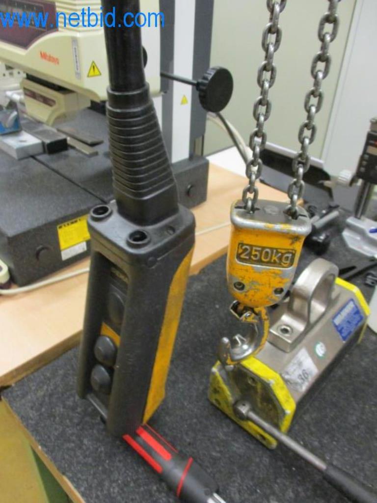 Maszyny do obróbki metalu (budowa maszyn i narzędzi) oraz wyposażenie fabryczne-3