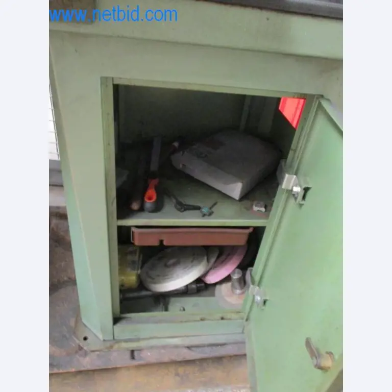 Kovozpracující stroje (výroba strojů a nástrojů) a tovární zařízení-3