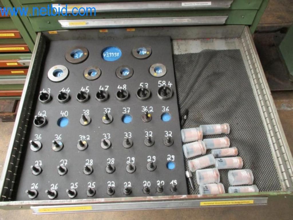 Maszyny do obróbki metalu (budowa maszyn i narzędzi) oraz wyposażenie fabryczne-17