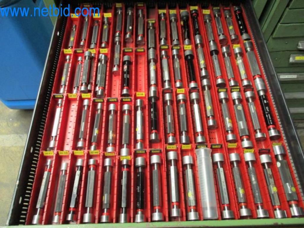 Maszyny do obróbki metalu (budowa maszyn i narzędzi) oraz wyposażenie fabryczne-2