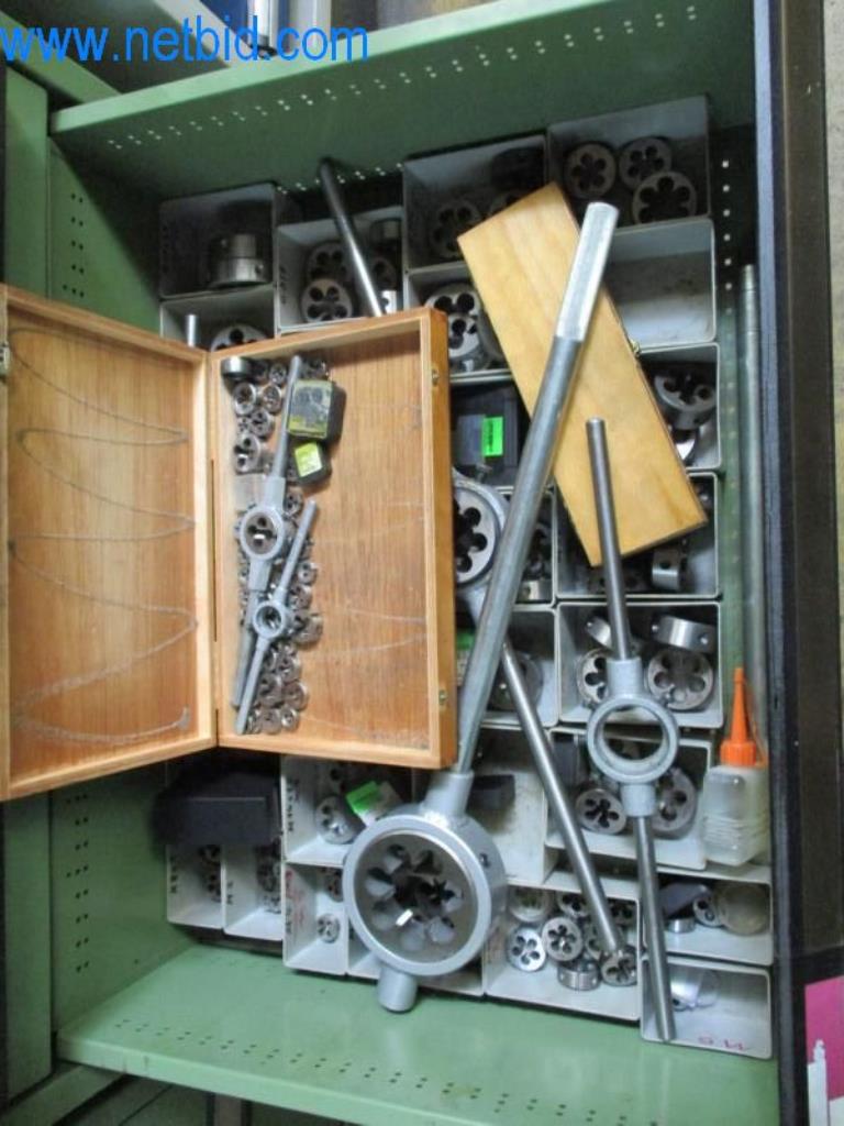 Maquinaria metalúrgica (construcción de máquinas y herramientas) y equipos de fábrica-9