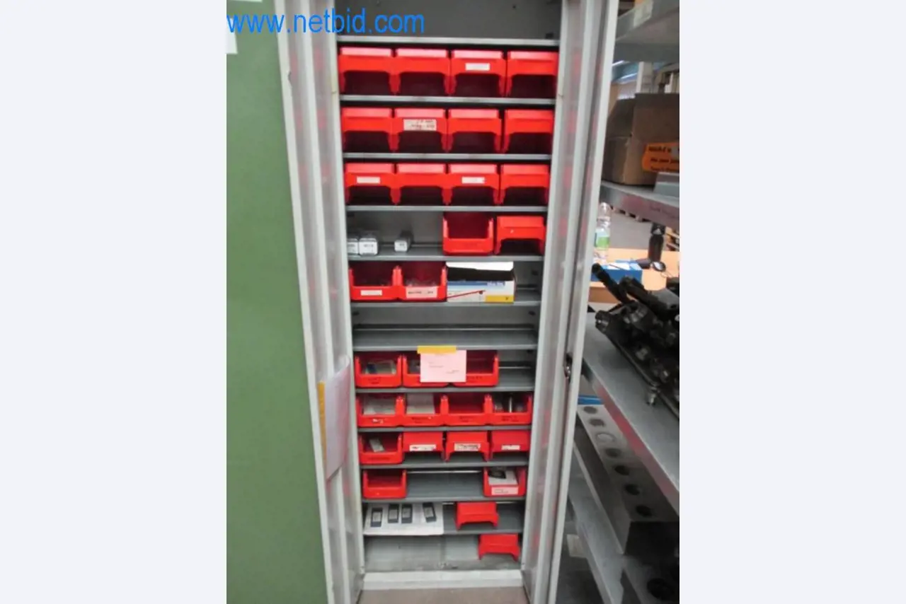 Metallbearbeitungsmaschinen (Maschinen- und Werkzeugbau) sowie Betriebsausstattung-2