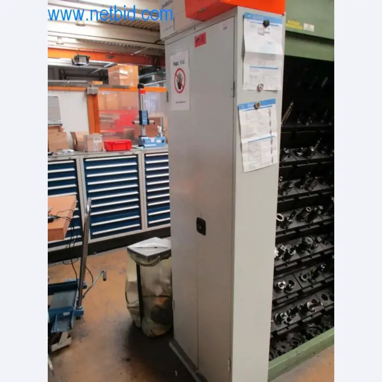 Maquinaria metalúrgica (construcción de máquinas y herramientas) y equipos de fábrica-1