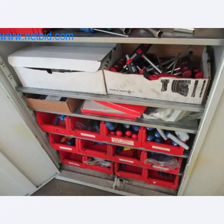 Maquinaria metalúrgica (construcción de máquinas y herramientas) y equipos de fábrica-3