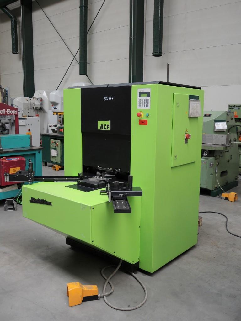 Chapas metálicas e máquinas para trabalhar metais<br><font size="2">Colaboração com Hilco Industrial Acquisitions bv</font><br><img src="/images/hil.png"><br>-1