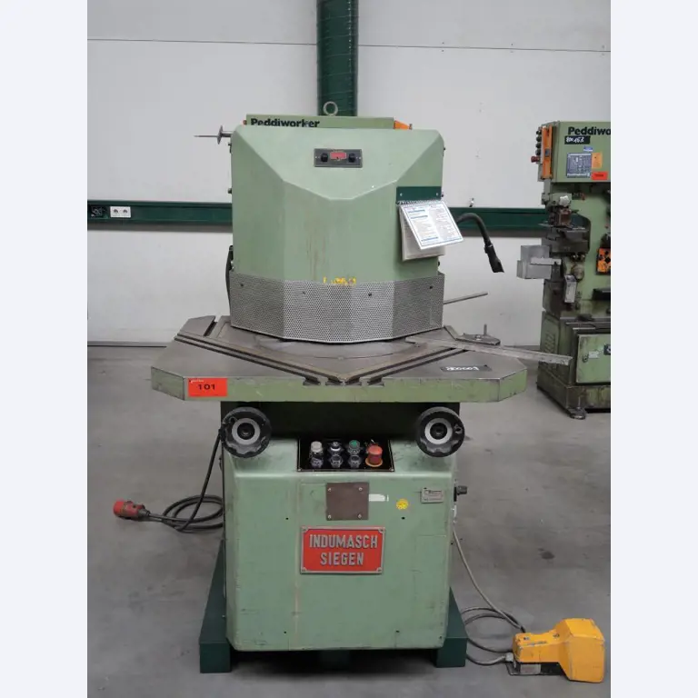 Chapas metálicas e máquinas para trabalhar metais<br><font size="2">Colaboração com Hilco Industrial Acquisitions bv</font><br><img src="/images/hil.png"><br>-2