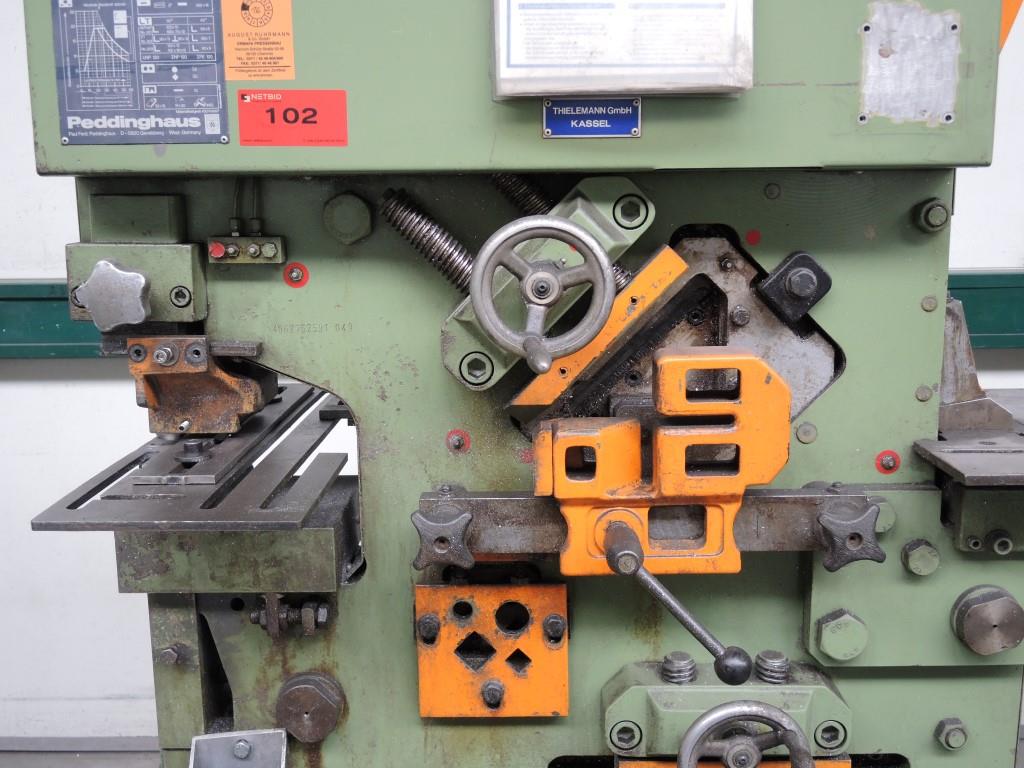 Chapas metálicas e máquinas para trabalhar metais<br><font size="2">Colaboração com Hilco Industrial Acquisitions bv</font><br><img src="/images/hil.png"><br>-7