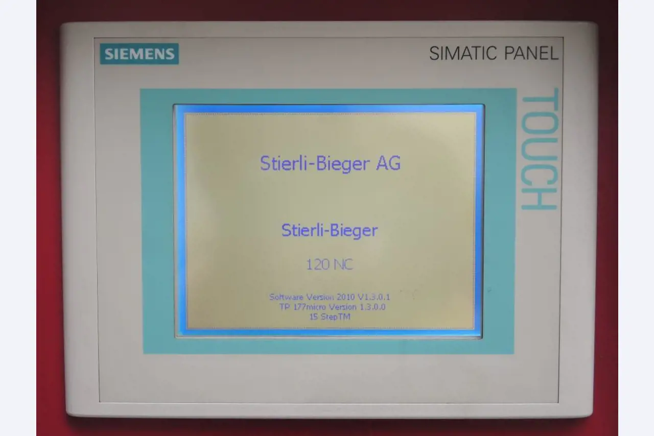 Chapas metálicas e máquinas para trabalhar metais<br><font size="2">Colaboração com Hilco Industrial Acquisitions bv</font><br><img src="/images/hil.png"><br>-7